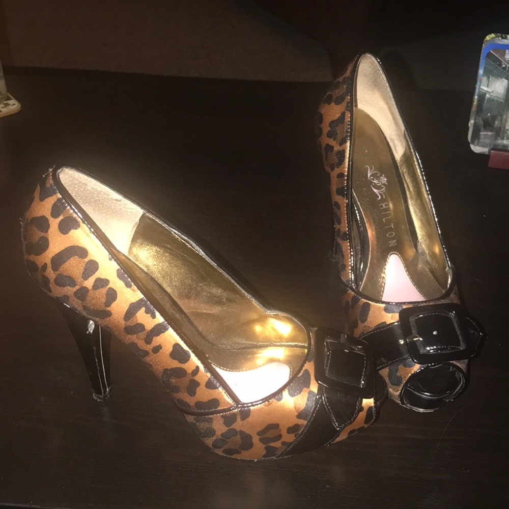 Paris Hilton Leopard Peep-toe Heels!